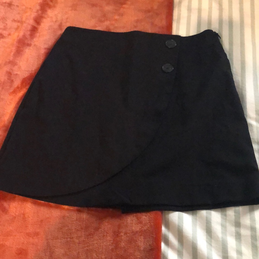 Black skirt